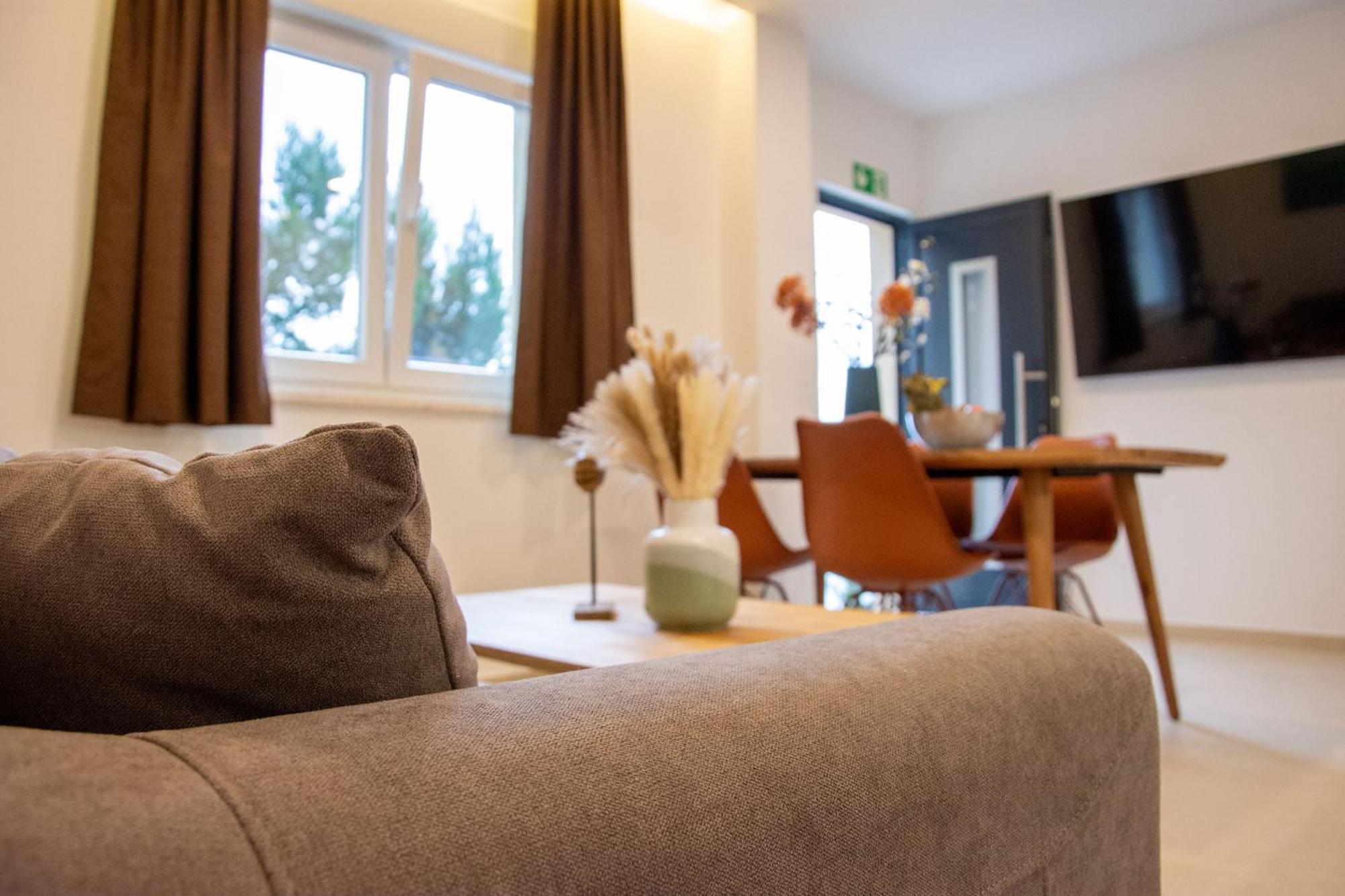 لوكفا روجوزنيكا Joell Apartments المظهر الخارجي الصورة