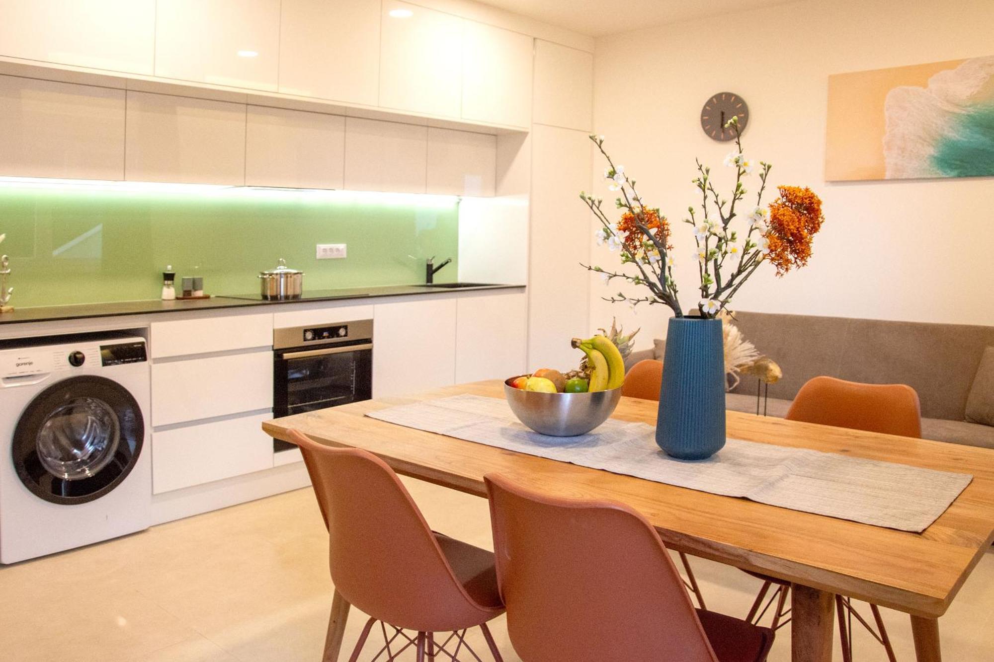 لوكفا روجوزنيكا Joell Apartments المظهر الخارجي الصورة